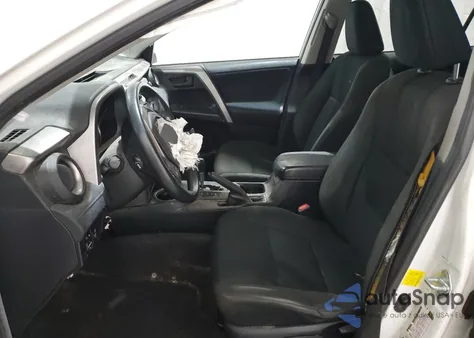 2016 Toyota Rav4 Le z USA, uszkodzony, nr VIN JTMBFREV7GJ063648